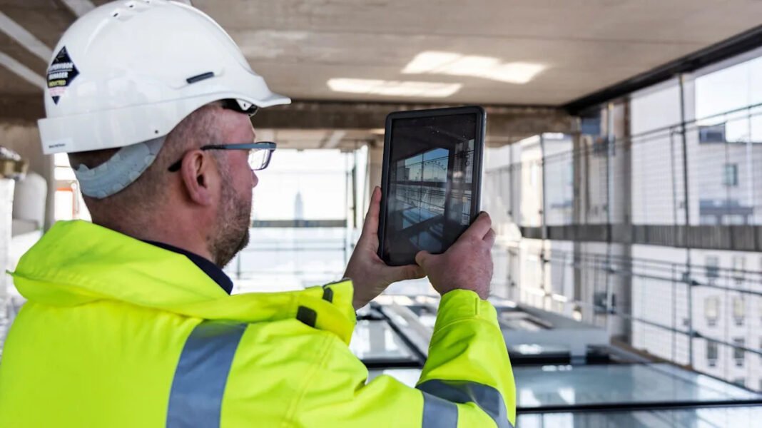 Mayor faces pressure to build more London homes - 