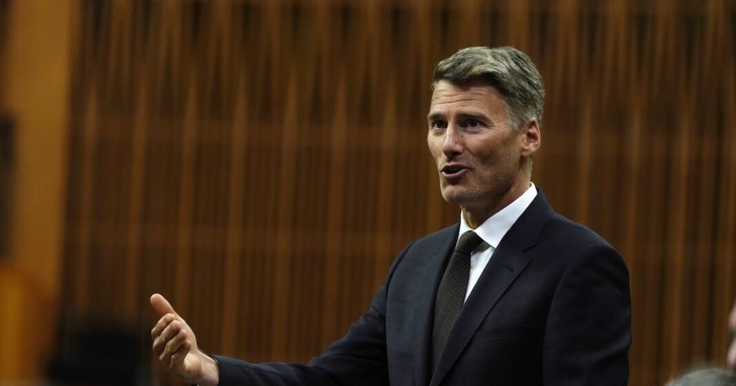 Ottawa reduces Toronto's federal housing funding