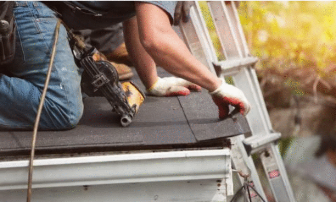 Builder slump deepens housing crisis