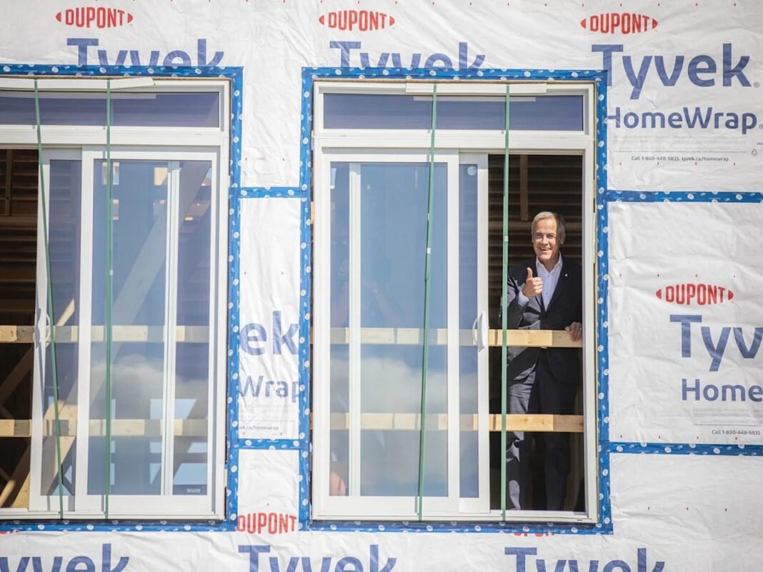 City of Ottawa finance committee OK's deal with feds to build 3,000 homes